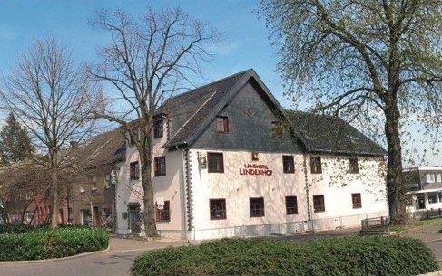 Landhotel Lindenhof Grevenbroich Exterior photo